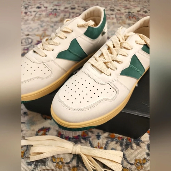 Fashion Nova Other - Brand New, Fashion Nova Everyday Classic Sneakers, Green, sz 11